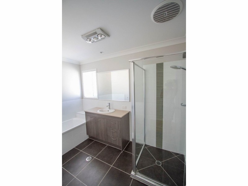 70 Brampton Crescent, Mountain Creek QLD 4557