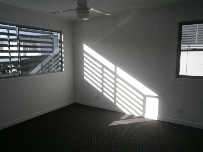 45/2-12 Kurrimine Crescent, Brightwater, Mountain Creek QLD 4557