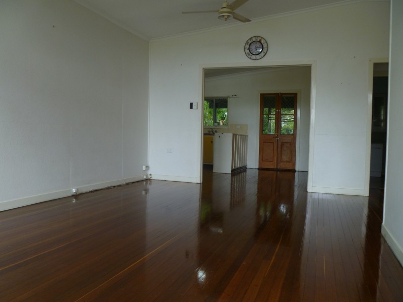 15 Waterfall Road, Nambour QLD 4560