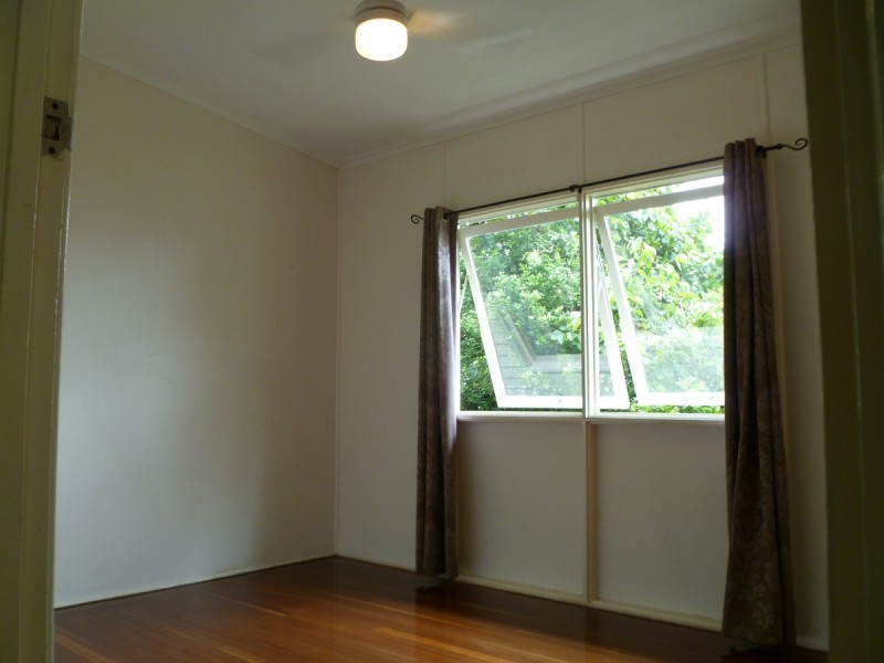 15 Waterfall Road, Nambour QLD 4560