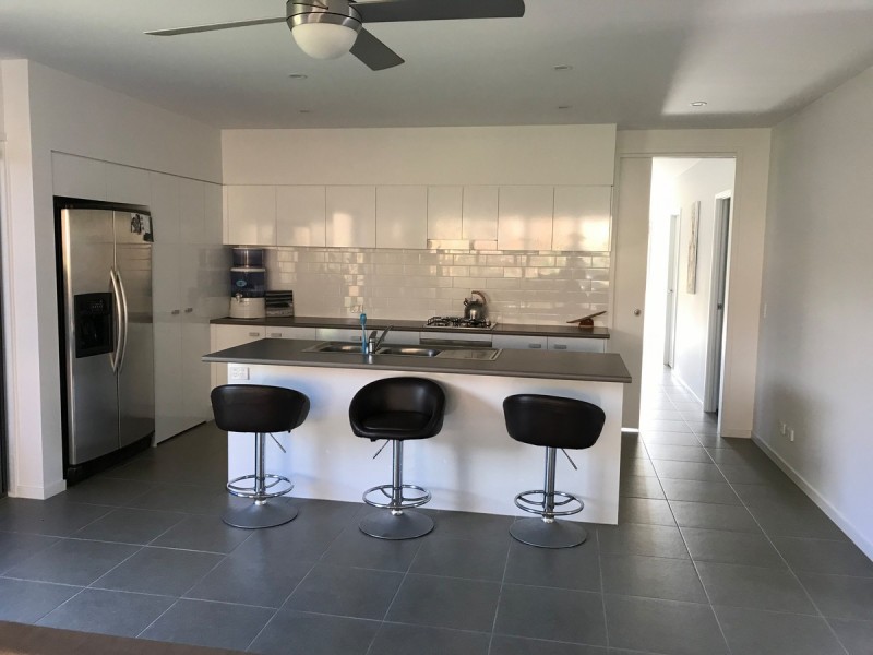 20 Pinnacles Drive, Glass House Mountains QLD 4518