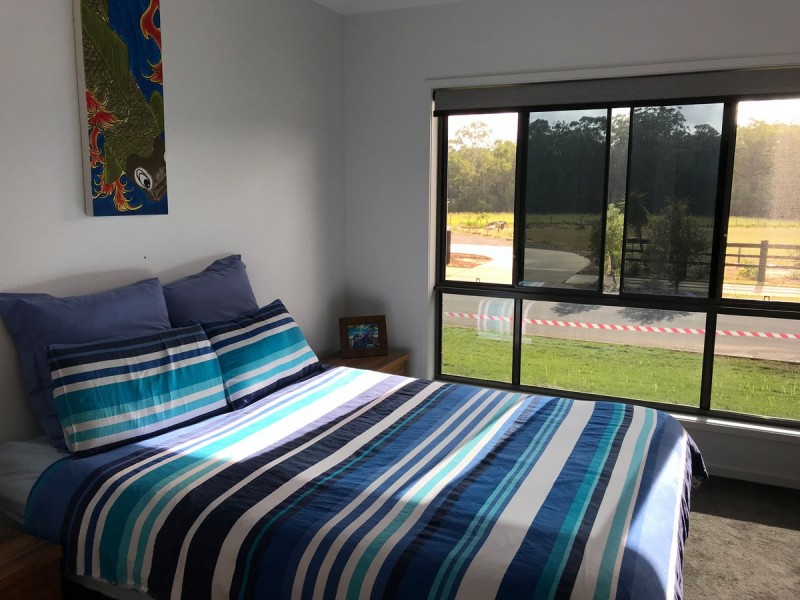 20 Pinnacles Drive, Glass House Mountains QLD 4518