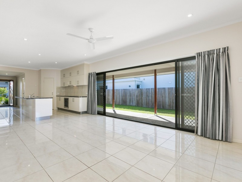 4 Promontory Street, Birtinya QLD 4575
