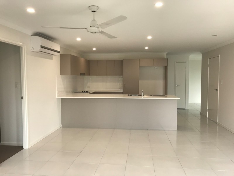 1/18 Mellumbrook Drive, Landsborough QLD 4550