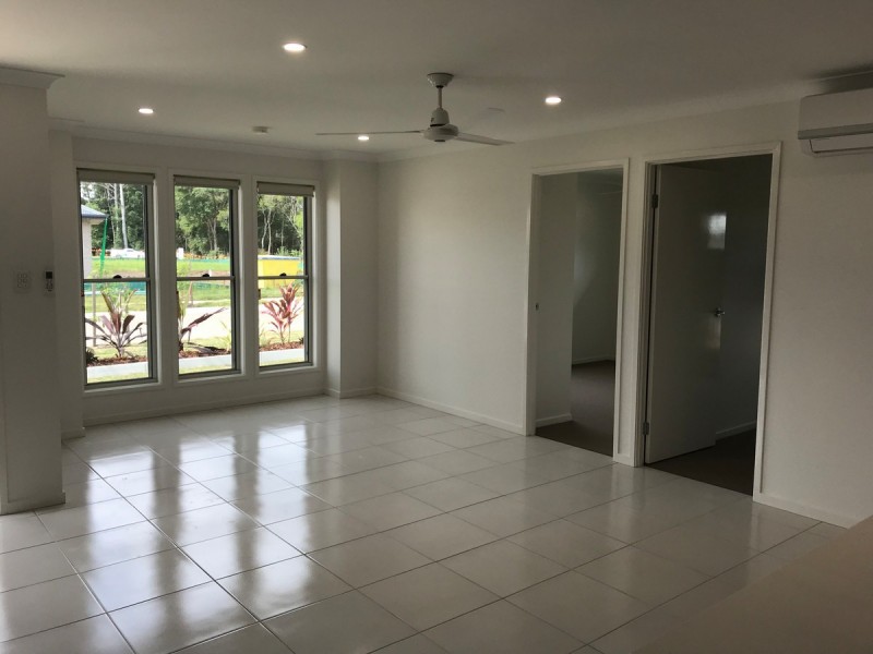 1/18 Mellumbrook Drive, Landsborough QLD 4550