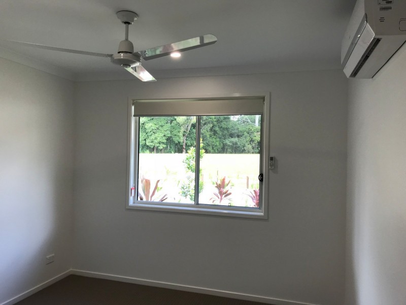 2/4 Fryer Place, Landsborough QLD 4550