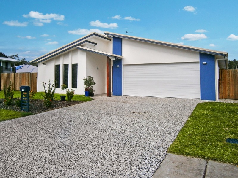 16 Ameen Circuit, Mudjimba QLD 4564