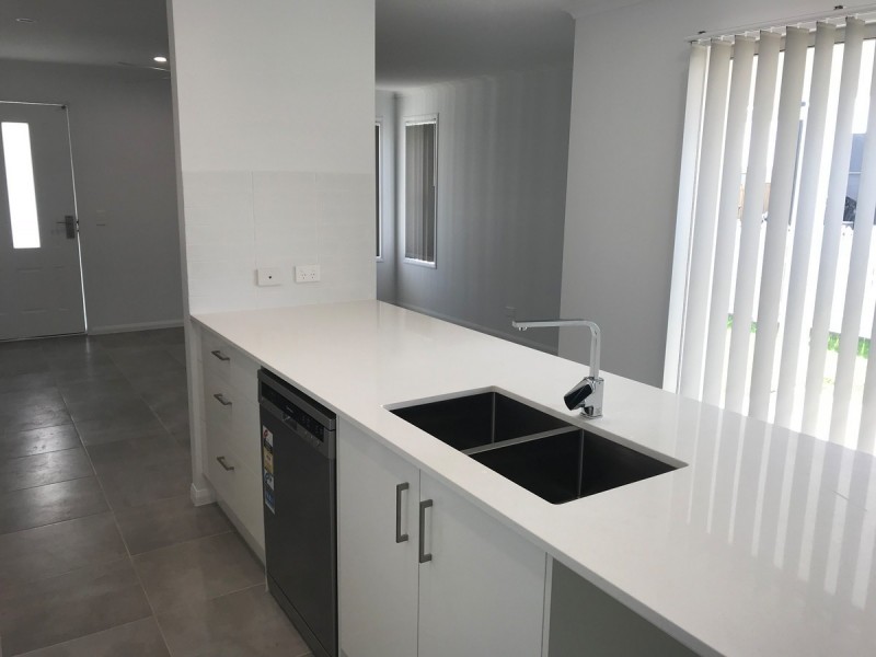2/4 Maui Street, Peregian Beach QLD 4573