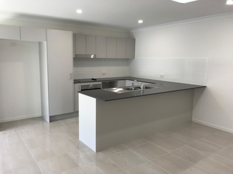 1/13 Mellumbrook Drive, Landsborough QLD 4550