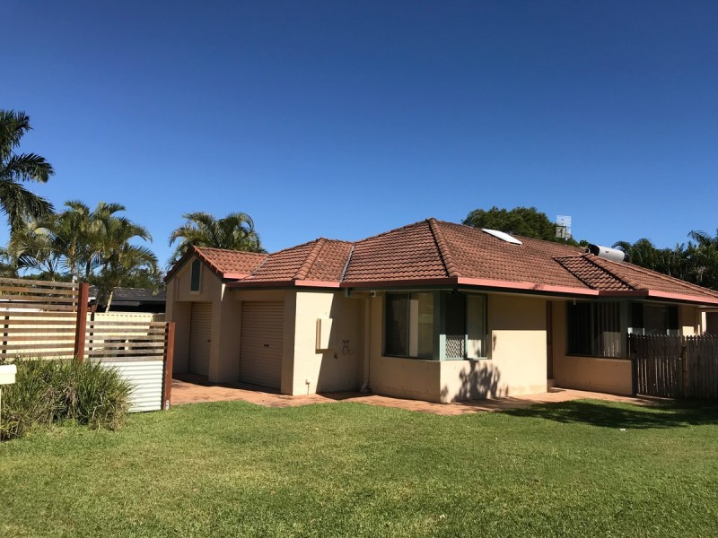 4 Beaverbrook Circuit, Sippy Downs QLD 4556
