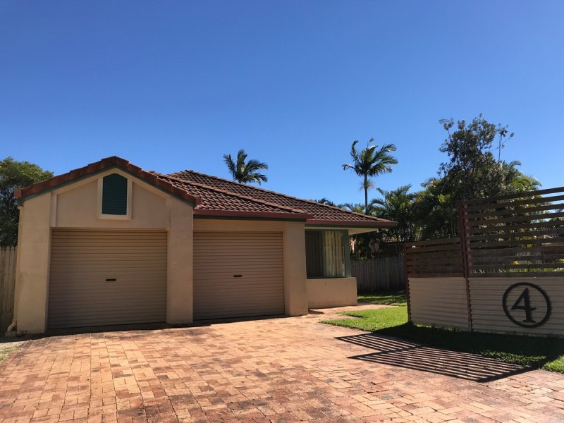 4 Beaverbrook Circuit, Sippy Downs QLD 4556