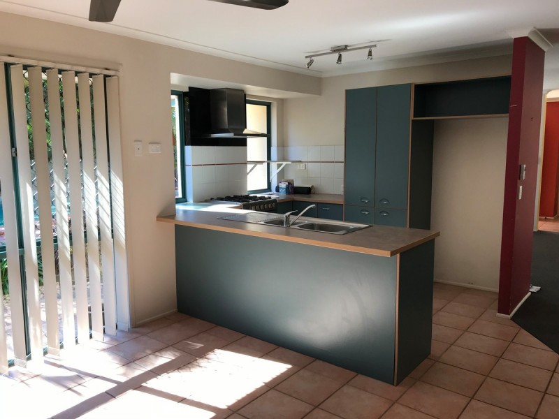 4 Beaverbrook Circuit, Sippy Downs QLD 4556