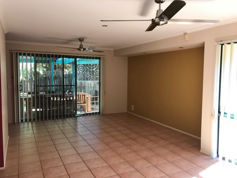 4 Beaverbrook Circuit, Sippy Downs QLD 4556