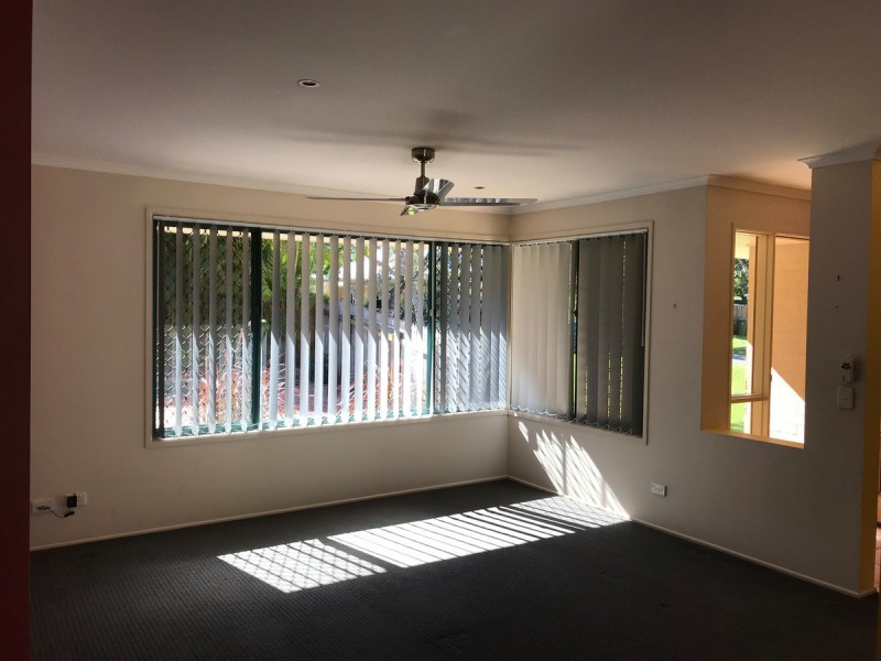 4 Beaverbrook Circuit, Sippy Downs QLD 4556