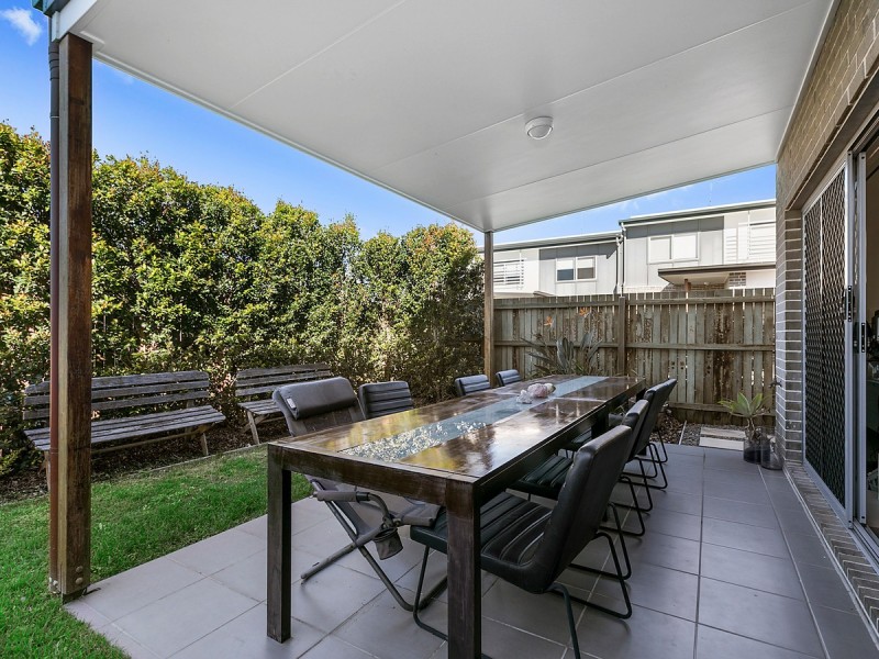18/17 Greensboro Place, Little Mountain QLD 4551