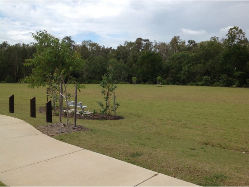 4a Sairs Street, Glass House Mountains QLD 4518