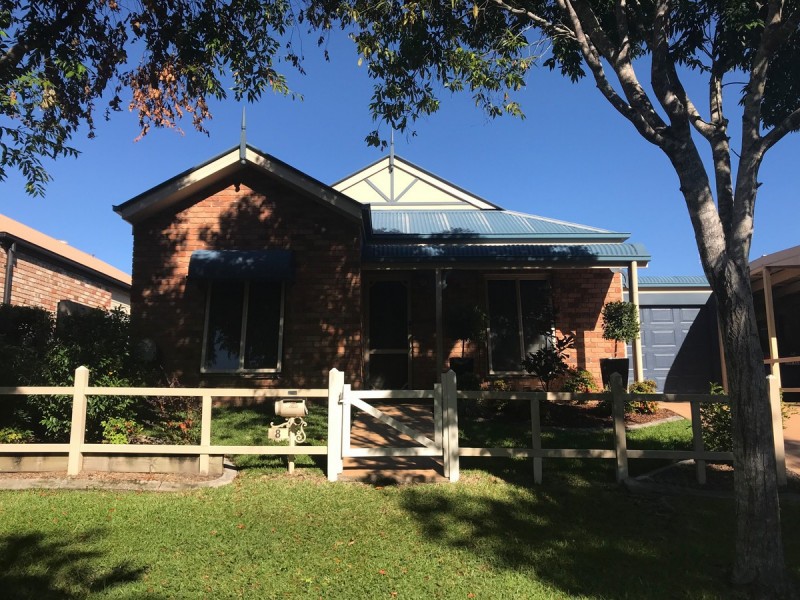 8 Chesterton Crescent, Sippy Downs QLD 4556