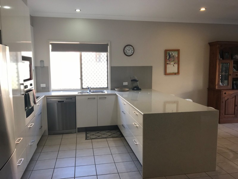 8 Chesterton Crescent, Sippy Downs QLD 4556