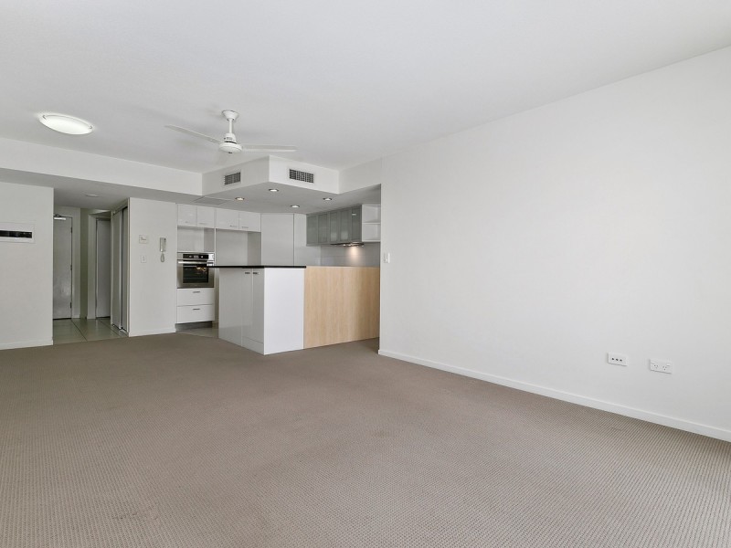 6/57 Grand Parade, Parrearra QLD 4575