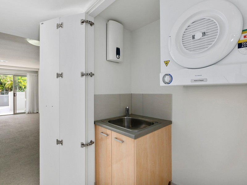 6/57 Grand Parade, Parrearra QLD 4575