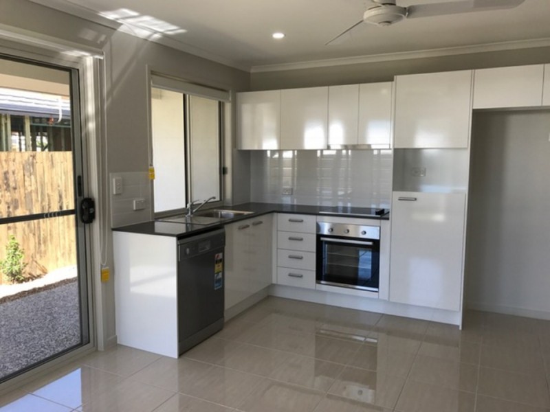 2/50 Greber Road, Beerwah QLD 4519