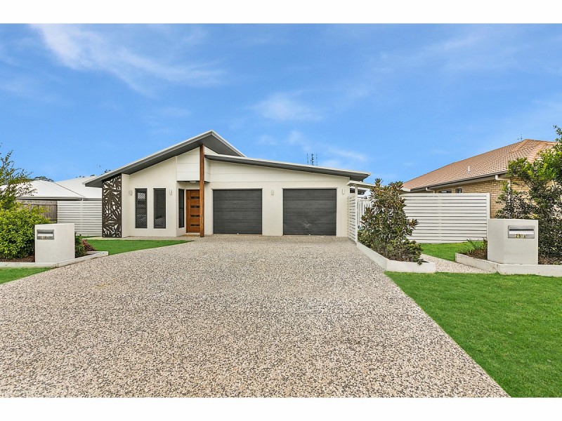 2/25 Clark Avenue, Glass House Mountains QLD 4518