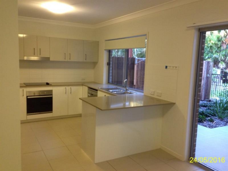 61/17 Greensboro Place, Little Mountain QLD 4551