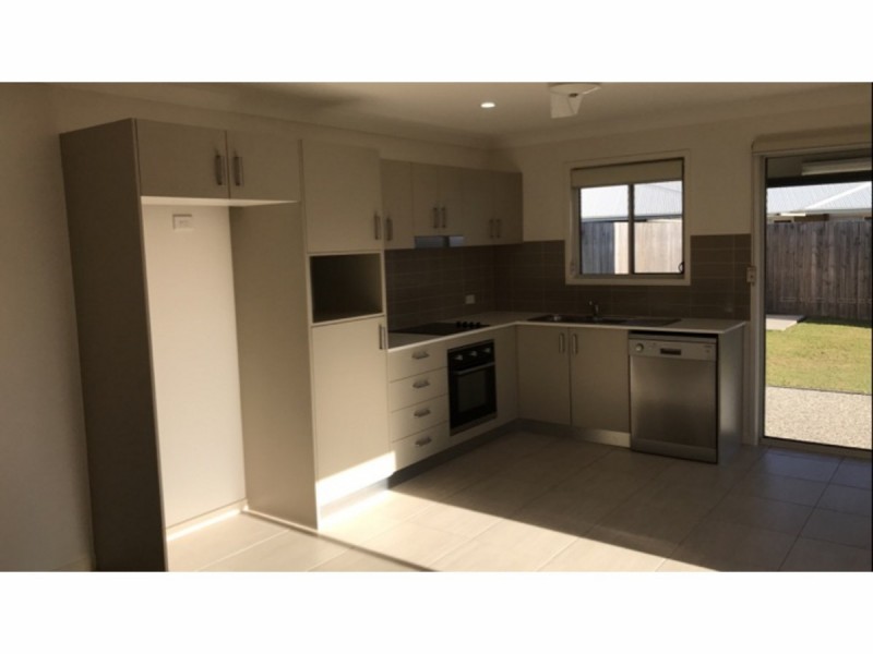 8b Perren Crescent, Bli Bli QLD 4560
