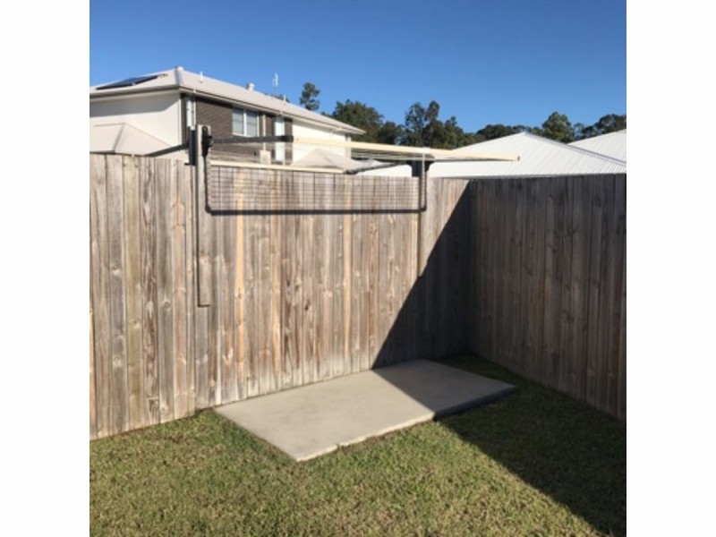 8b Perren Crescent, Bli Bli QLD 4560