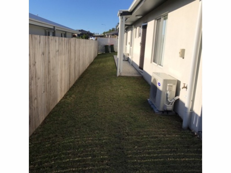 8b Perren Crescent, Bli Bli QLD 4560