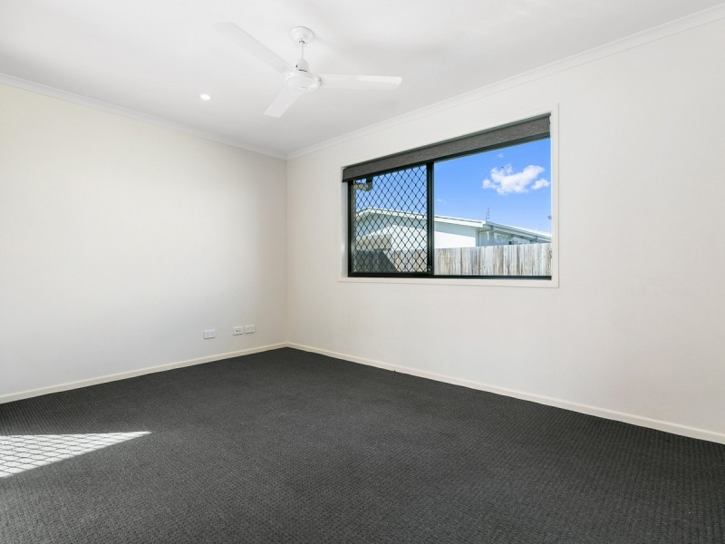 4 Promontory Street, Birtinya QLD 4575