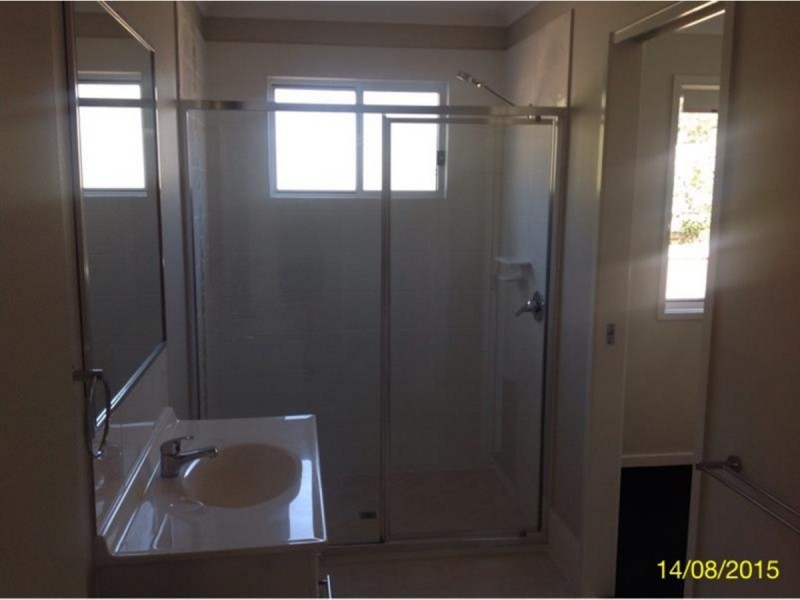 9b Lloyd Street, Beerwah QLD 4519