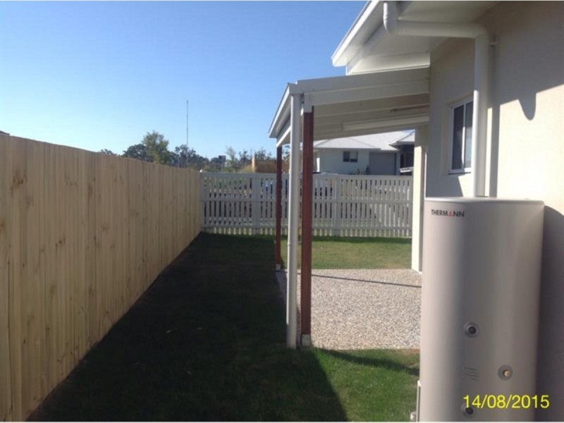 9b Lloyd Street, Beerwah QLD 4519