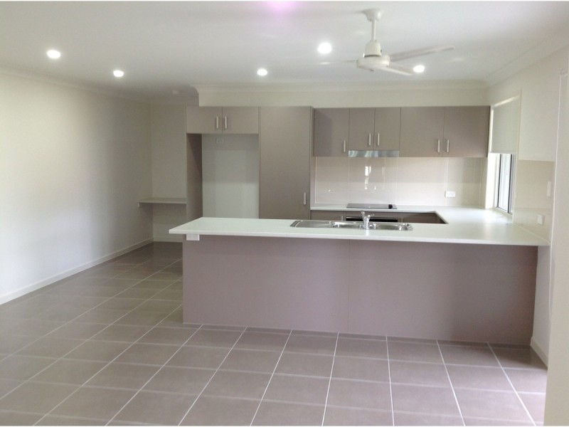 17a Poole Road, Glass House Mountains QLD 4518