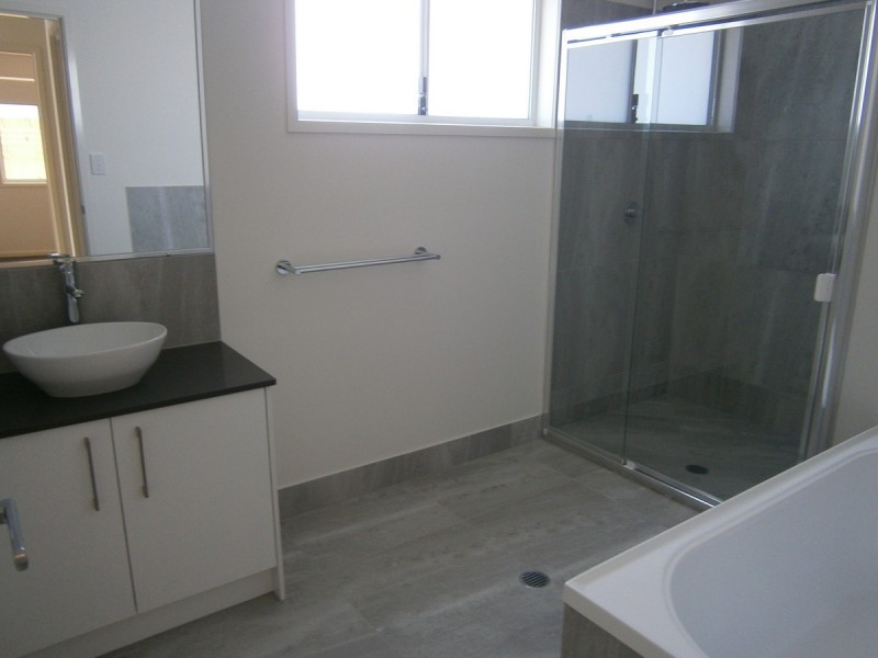 9 Bayou Street, Birtinya QLD 4575