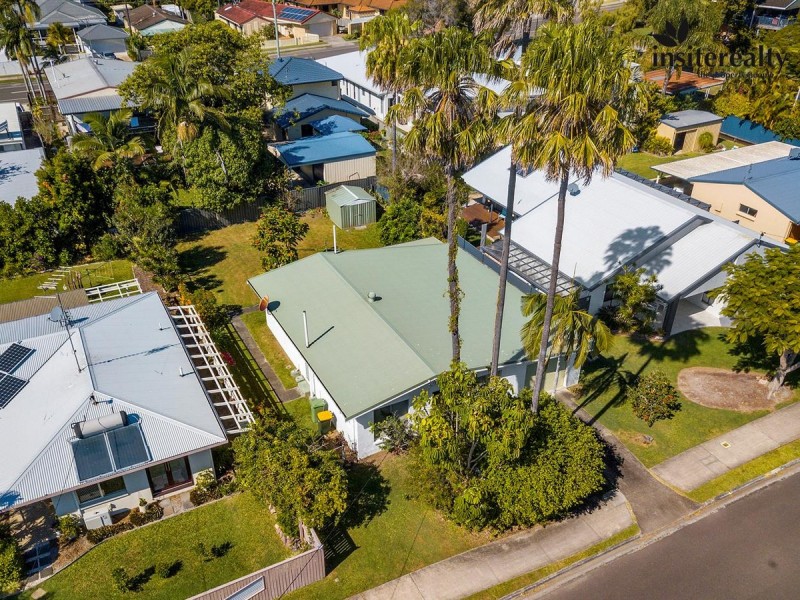 49 Surf Road, Alexandra Headland QLD 4572