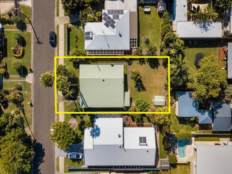 49 Surf Road, Alexandra Headland QLD 4572