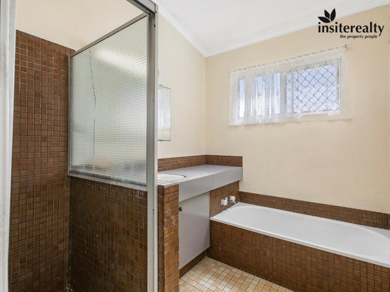 49 Surf Road, Alexandra Headland QLD 4572