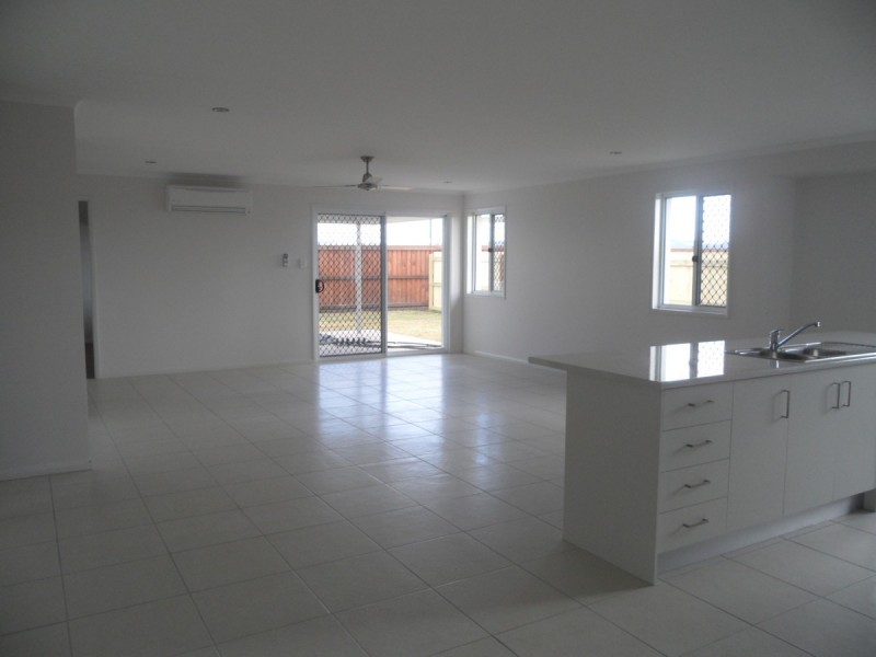 27 Yucca Court, Mountain Creek QLD 4557