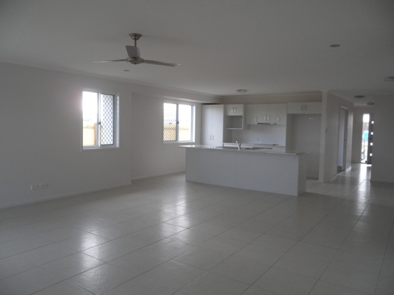 27 Yucca Court, Mountain Creek QLD 4557