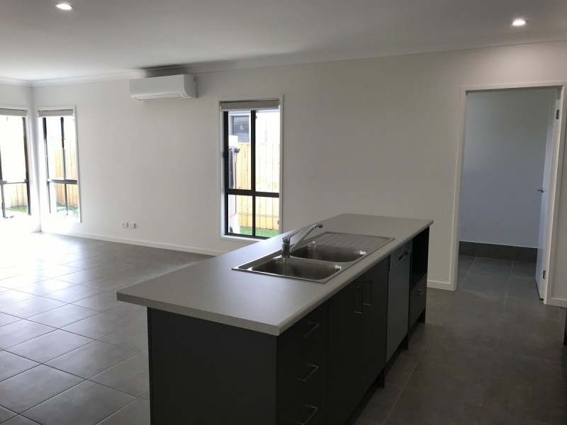 29 Greenview Terrace, Palmview QLD 4553