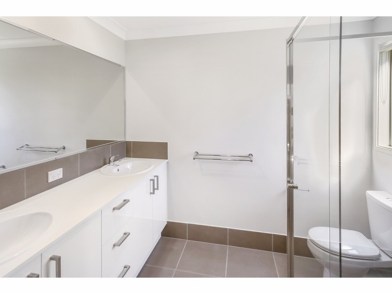 2/26 Myla Road, Landsborough QLD 4550