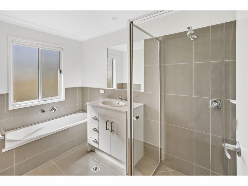 2/26 Myla Road, Landsborough QLD 4550