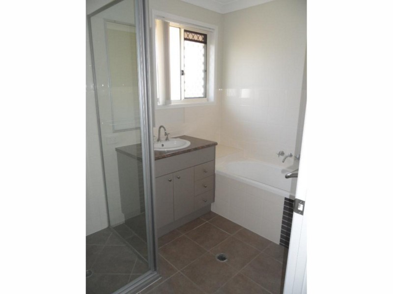 1 Red Cedar Street, Sippy Downs QLD 4556