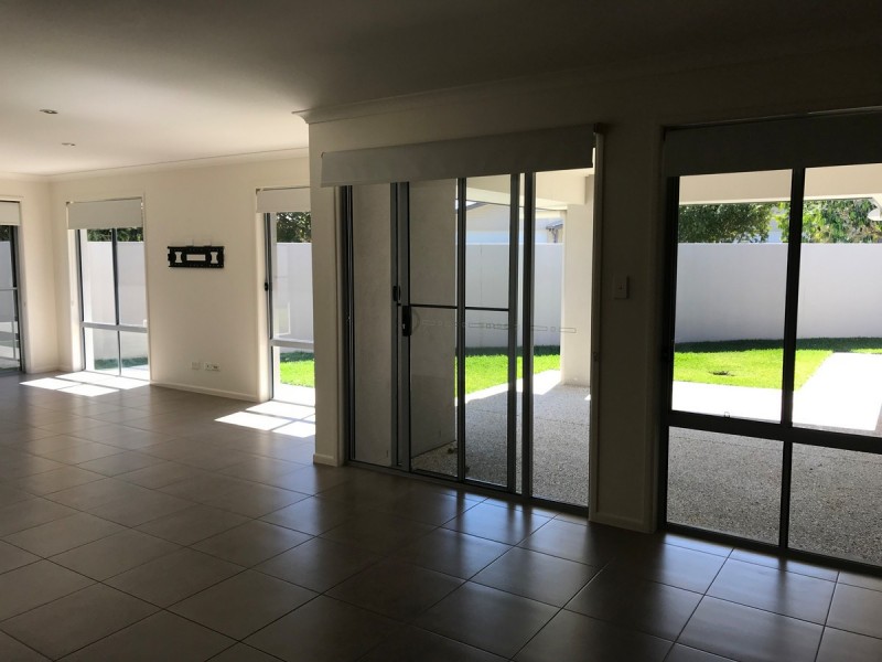 16 Bainbridge Circuit, Sippy Downs QLD 4556