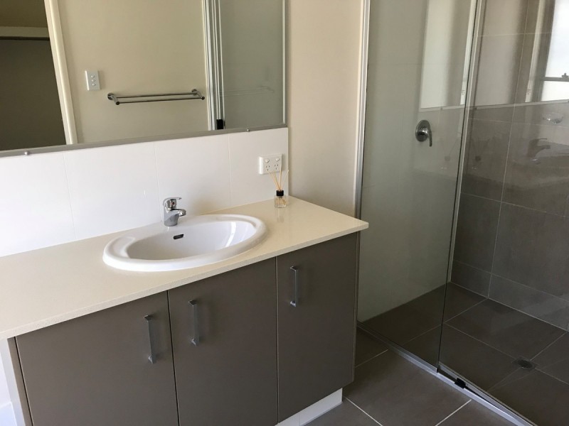 16 Bainbridge Circuit, Sippy Downs QLD 4556
