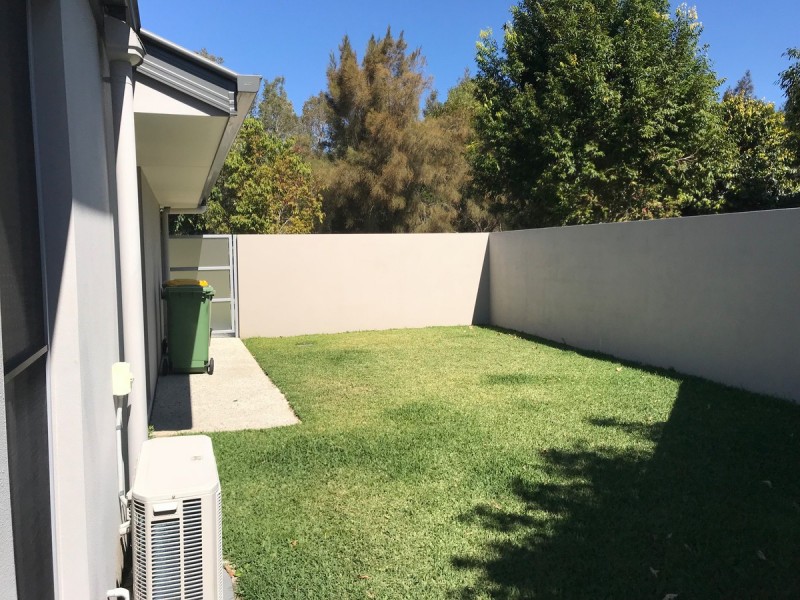 16 Bainbridge Circuit, Sippy Downs QLD 4556