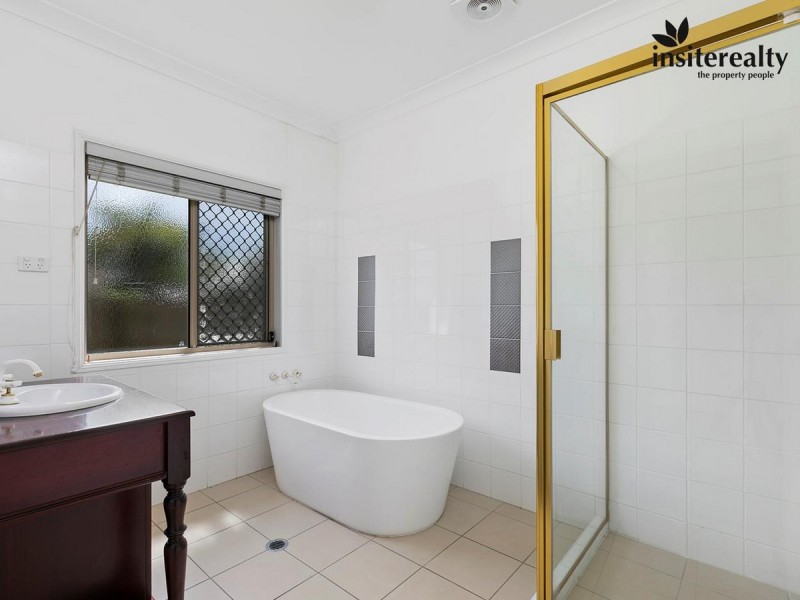 11 Tytherleigh Avenue, Landsborough QLD 4550