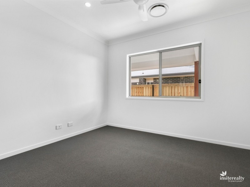 18 Pioneer Way, Palmview QLD 4553