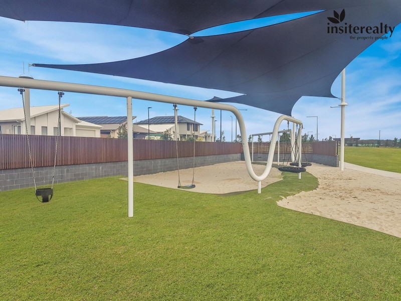 18 Pioneer Way, Palmview QLD 4553